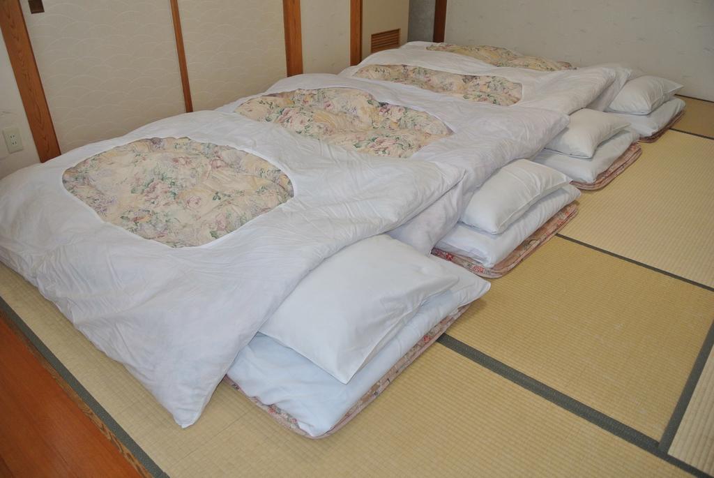 Shinazawa Hotel Нодзава Онсен Екстериор снимка